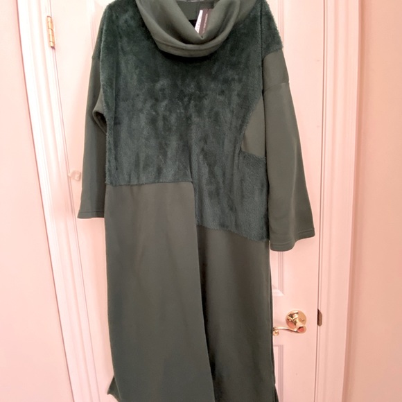 Brand new Green Zanzea winter dress with imitation fur accent in XXL - Picture 2 of 5